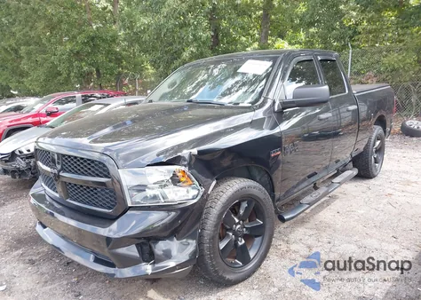 2018 Ram 1500 Express 4X2 6'4 Box из США, поврежденный, VIN 1C6RR6FT1JS315582